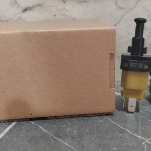 قیمت خرید سوییچ پدال ترمز ام وی ام 110 - 110s - 315 - 550 - X22 - X33 - کد فنی s18-3720030